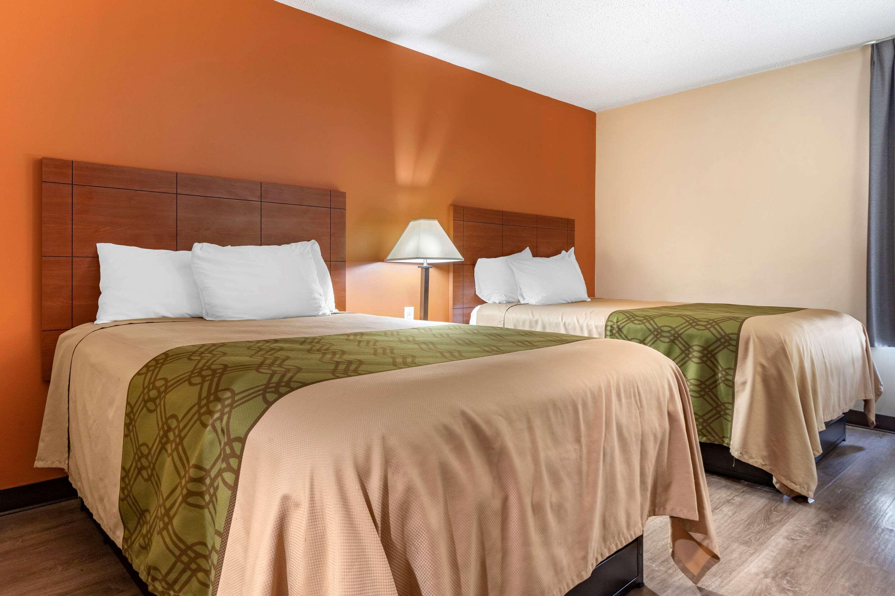Econo Lodge St. Stephen Luaran gambar