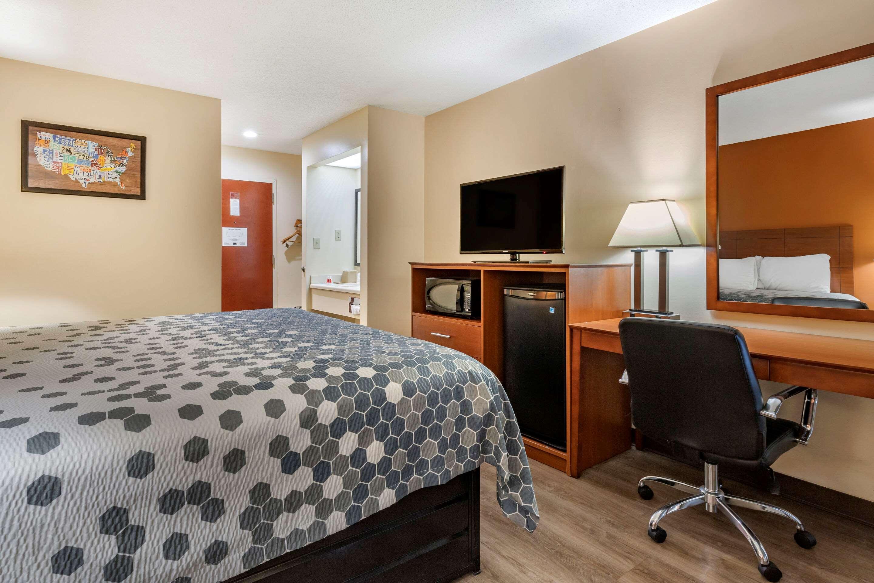 Econo Lodge St. Stephen Luaran gambar