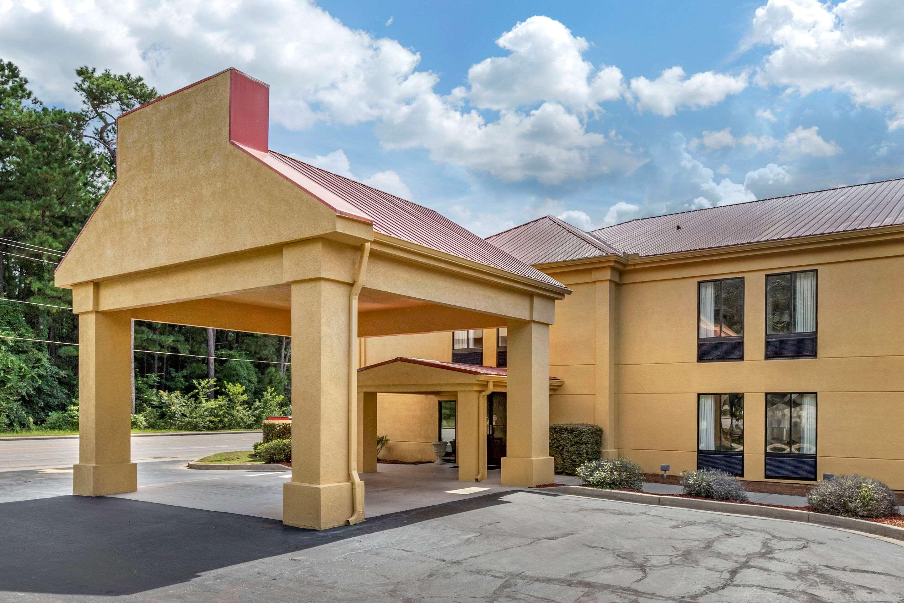Econo Lodge St. Stephen Luaran gambar